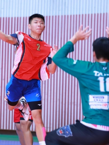 陳耀任